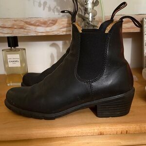 Blundstone Black Leather Ankle Booties
